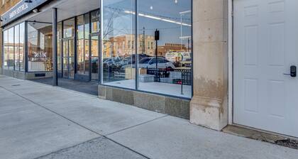 Historic Lebanon Gem: Central Walkable Location!