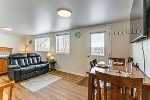 Apartment (0 Bedroom) | Front of property - Mckinley, Anchorage, Ocean View: Apt Near Chugach (Eagle River)