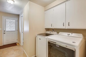 Casa (2 Bedrooms) | Interior