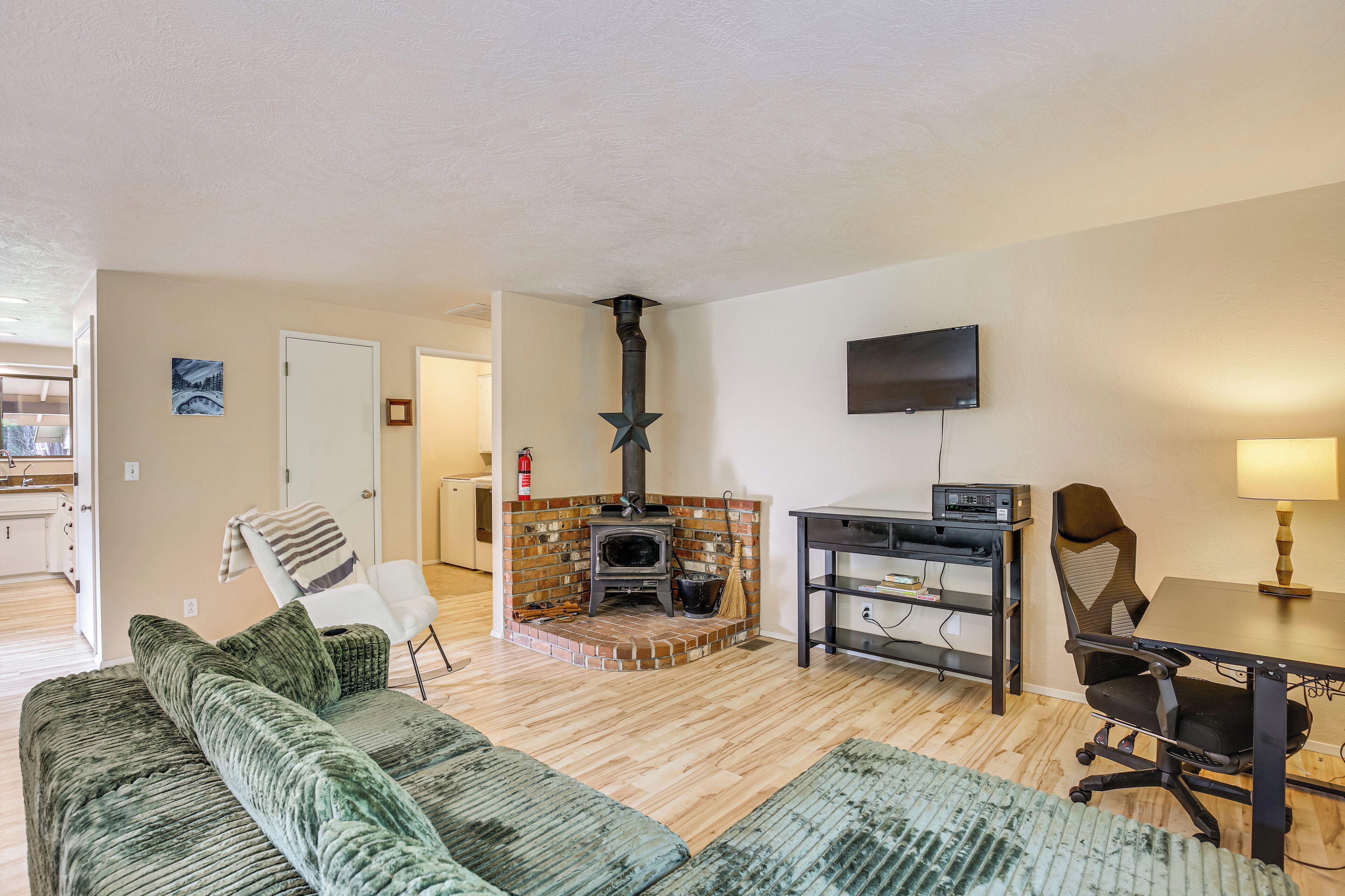 House (2 Bedrooms) | Front of property