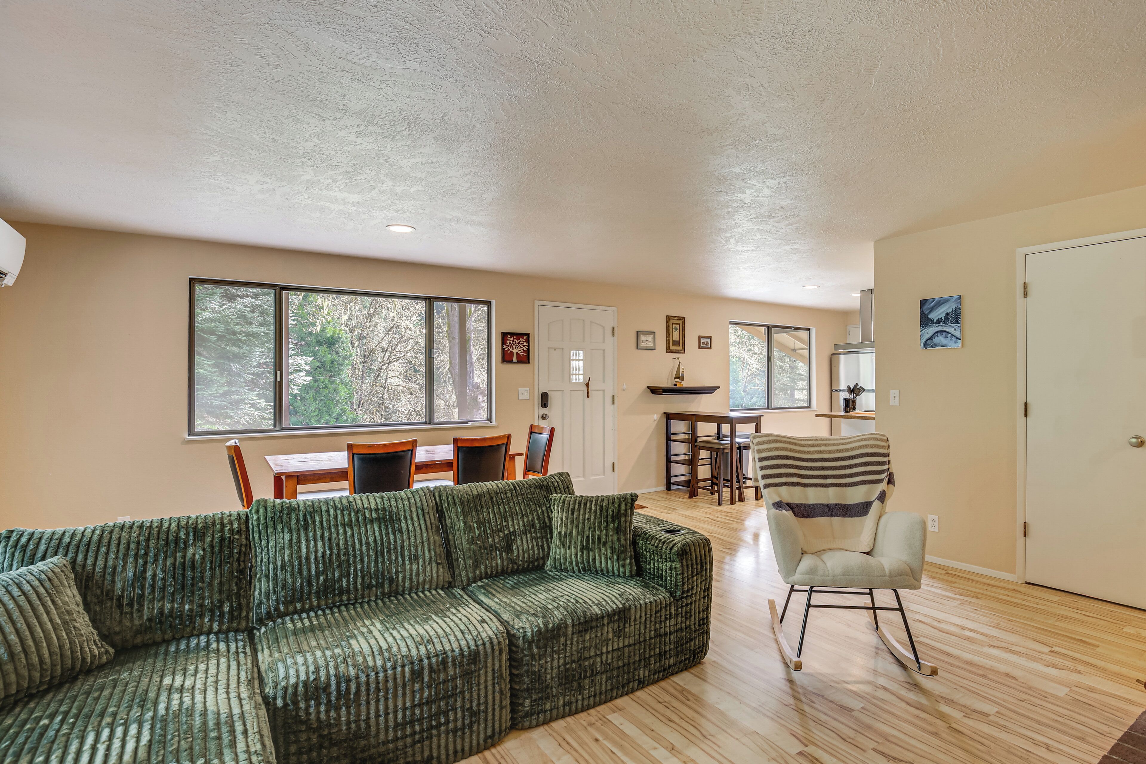 المنشأة من الداخل