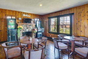 Apartment (0 Bedroom) | Interior - Bagnell Strip Adventure Hub w/ Patio & Lake Views (Lake Ozark)