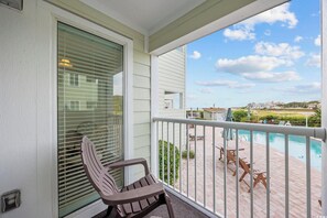 Property grounds - Poolside Escape w/ Bonus Room at Sands Beach near North Myrtle Beach (Myrtle Beach)