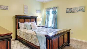 House (6 Bedrooms) | Interior