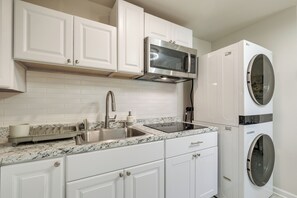 Apartment (1 Bedroom) | Interior - 2 Mi to Swift Creek Reservoir! Apt in Midlothian (Midlothian)