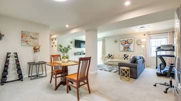 Apartment (1 Bedroom) | Interior