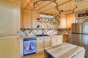 Interior - Pet-friendly Treehouse w/ Deck & Yard in Hartsel! (Hartsel)