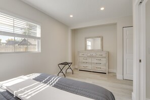 Apartment (2 Bedrooms) | Interior - Steps to Sand! Snowbird Retreat in Madeira Beach (Madeira Beach)