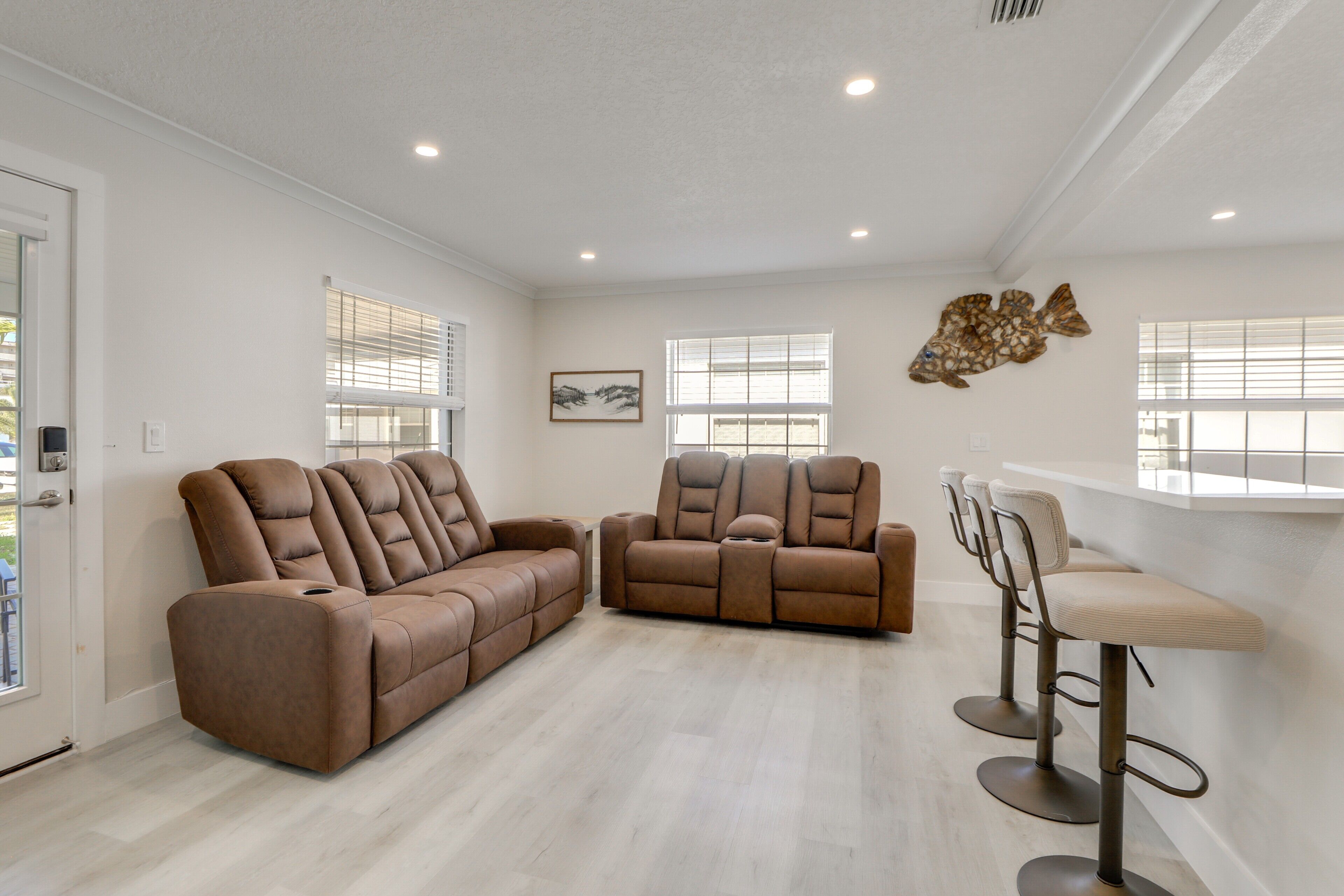 Apartment (2 Bedrooms) | Front of property