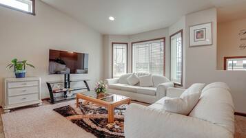 Talo (4 Bedrooms) | Majoituspaikan julkisivu