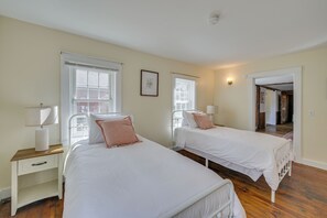 Ev (4 Bedrooms) | İç mekân