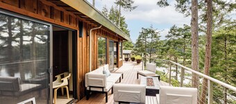 Lakefront Home w/ Dock & Views in Langlois