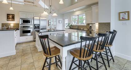 Elevated Farmhouse Getaway in Thorndale