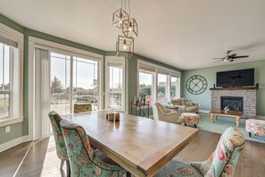 House (3 Bedrooms) | Interior - Lakefront Getaway w/ Private Dock in Ocean Shores! (Ocean Shores)