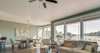 Lakefront Getaway w/ Private Dock in Ocean Shores!