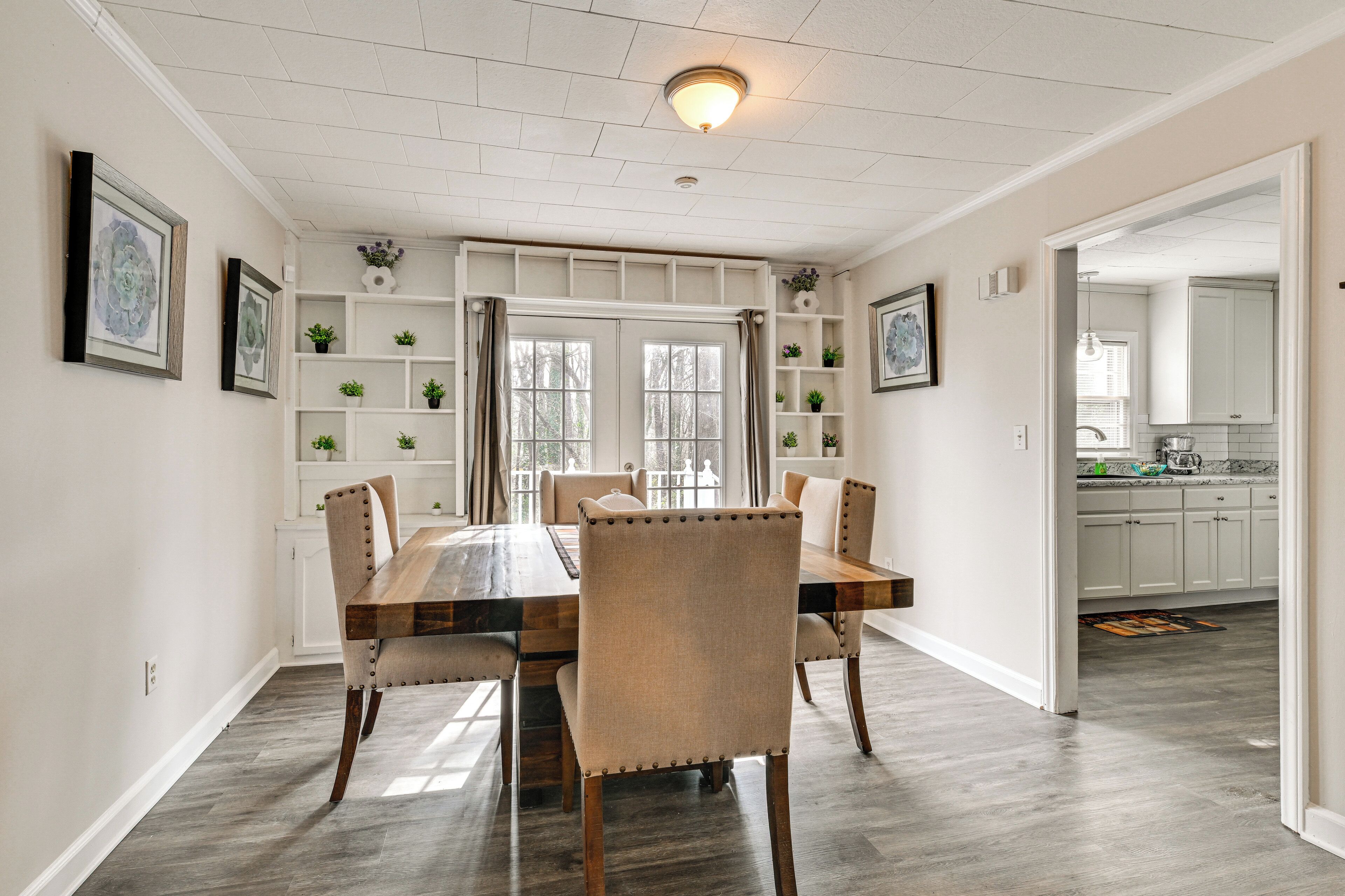 House (2 Bedrooms) | Interior
