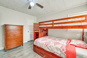House (2 Bedrooms) | Interior - Family Fun in Gastonia! Home 3 Mi to Downtown (Gastonia)