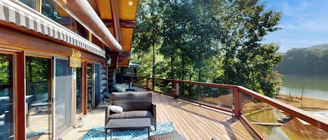 บ้านพัก (3 Bedrooms) | ด้านหน้าที่พัก