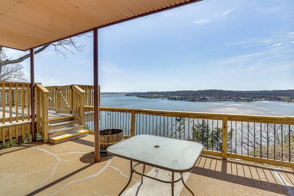 Unit 5: Prime Location, Lake of the Ozarks Apt! - Rocky Mount, MO