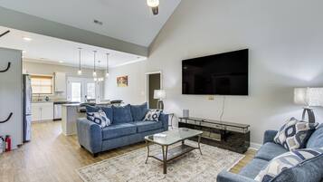 House (3 Bedrooms) | Front of property