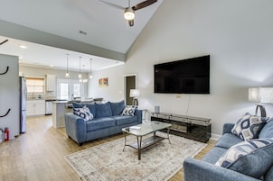 House (3 Bedrooms) | Front of property