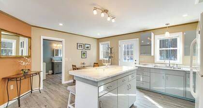 Waterfront Home w/ Access to Lake Anasagunticook!