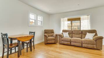Rumah (2 Bedrooms) | Interior