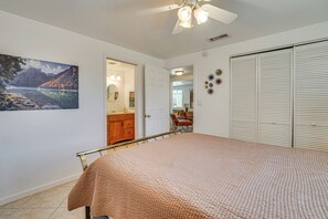 House (2 Bedrooms) | Interior - Shop & Dine! Getaway 3 Mi to Old Town Scottsdale (Scottsdale)