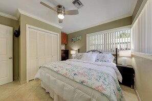 Villa (1 Bedroom) | Interior - Steps to Beach & Icw: Pompano Beach Villa Unit (Pompano Beach)
