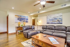 Apartment (3 Bedrooms) | Interior - Condo w/ Private Hot Tub, 2 Mi to the Jordanelle! (Kamas)