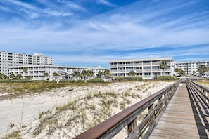 Apartment (1 Bedroom) | Interior - Steps to Ocean! Family Gulf Shores Escape w/ Patio (Gulf Shores)