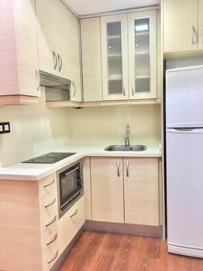 Private kitchen - In the city center (Valencia)