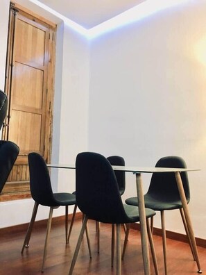 Dining - In the city center (Valencia)