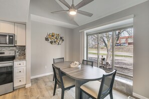 Căn hộ (2 Bedrooms) | Nội thất