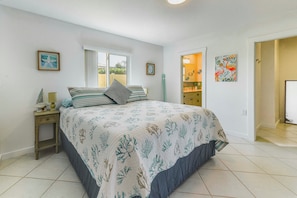 Interior - 2 Mi to Englewood Beach! Home w/ Private Dock (Englewood)