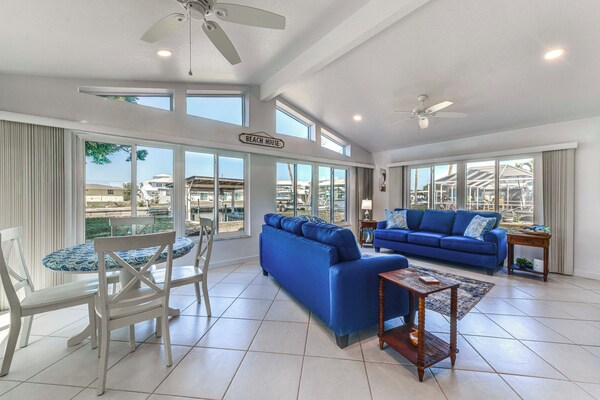 2 Mi To Englewood Beach! Home W/ Private Dock - Manasota Key, FL