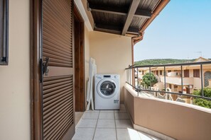 Property grounds - Casa Ale Villasimius: Cozy Two-Level Home for 4 Guests Near Beaches and Services (Villasimius)