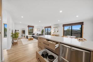 Interior - Scenic Risdon Retreat | Deck, Views & Nature Trail (Risdon)