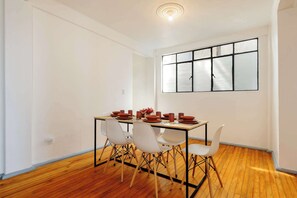 Dining - Edificio Aurora | A Historic Downtown Apartment (Centro)