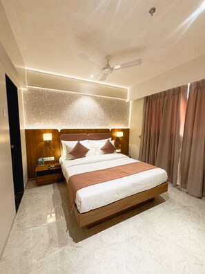 Deluxe Double Room - P K Unicorn Hotel & Banquet (Panvel)