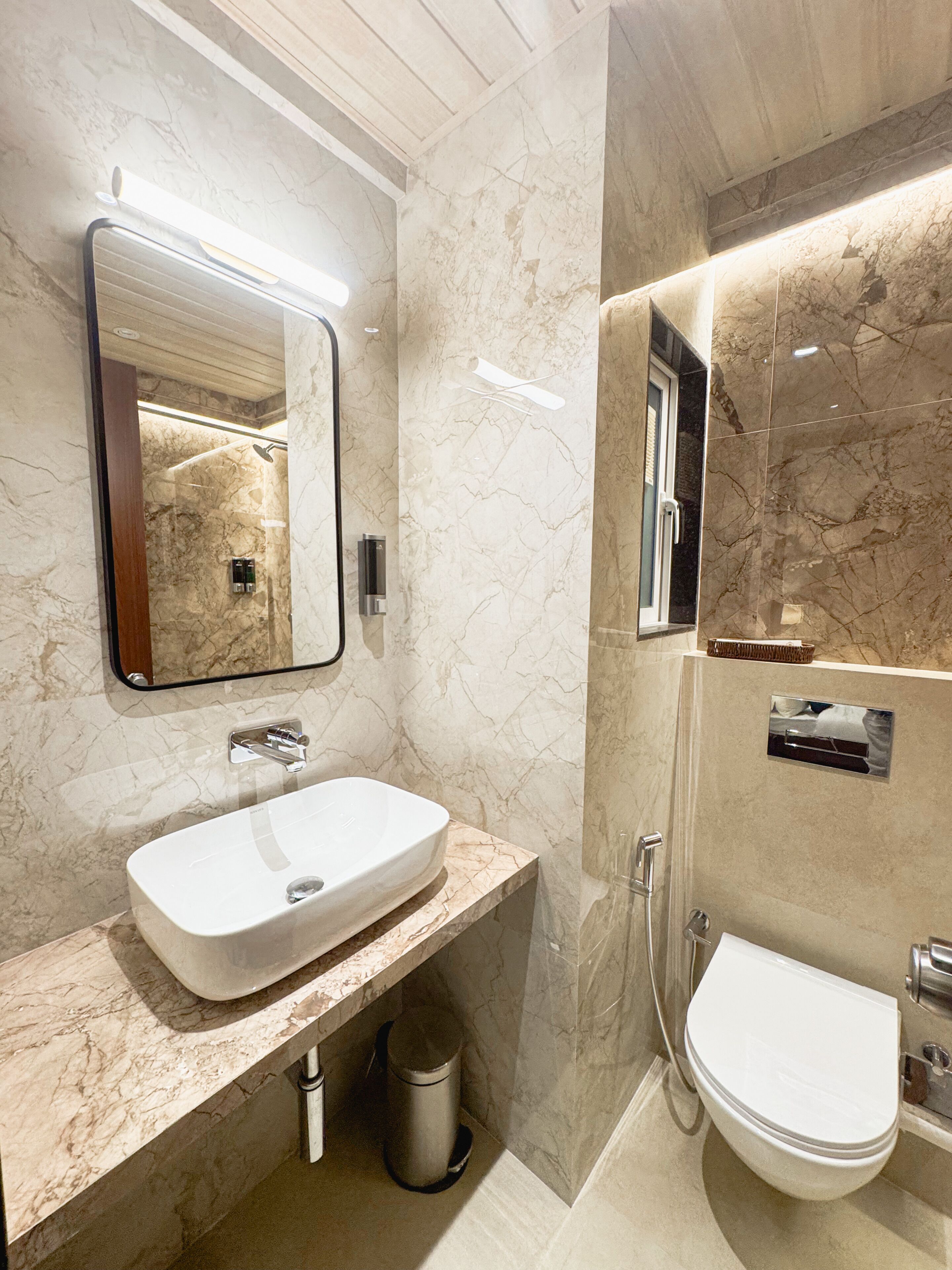 Deluxe Double Room | Bathroom