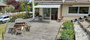 Outdoor dining - Carcans Maubuisson Vacation rental apartment 2 bedrooms 58m², 100m from the lake (Carcans)