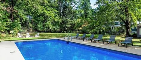 Outdoor pool, a heated pool