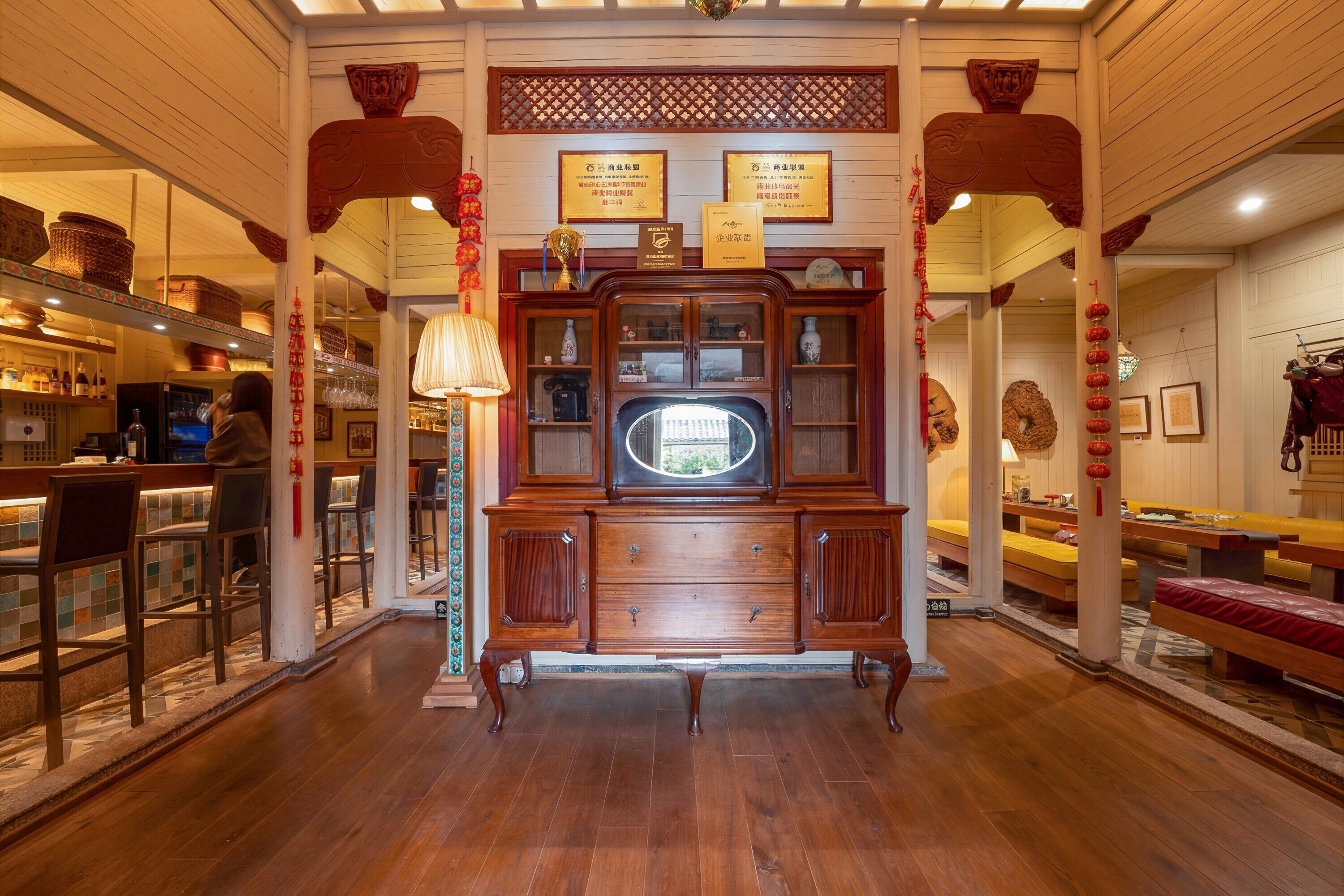 Coin salon dans le hall