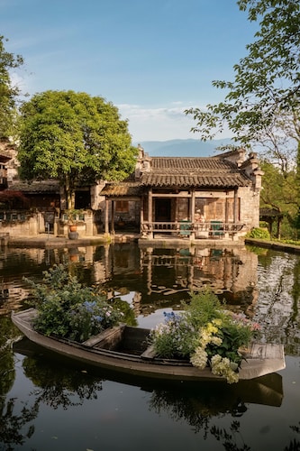 HUIZHOU MANOR by  TACHUAN RESORTS