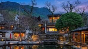 บริเวณภายนอก