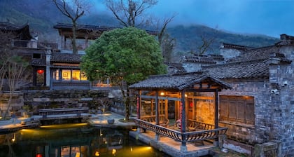 HUIZHOU MANOR by TACHUAN RESORTS