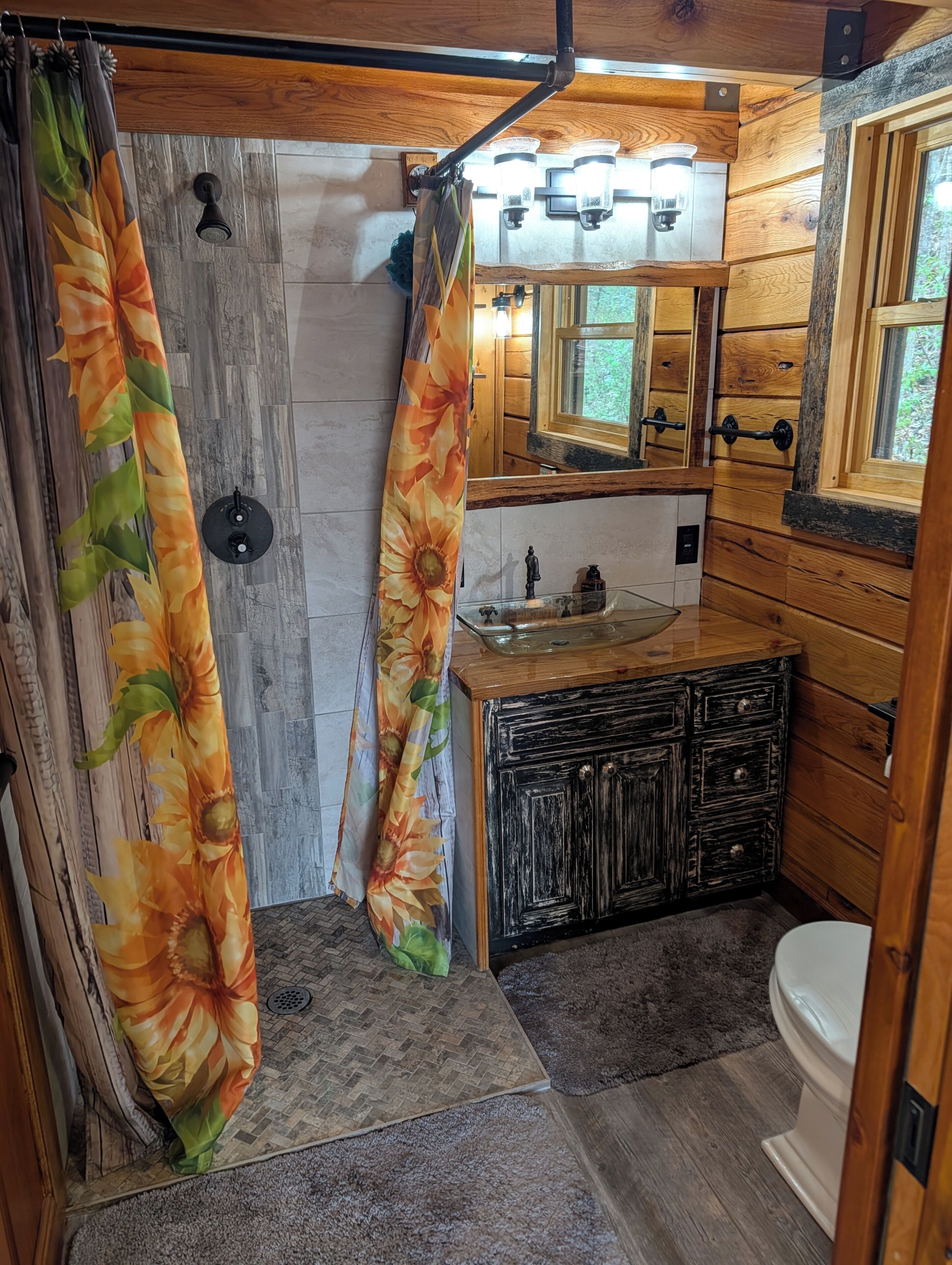 Doccia, asciugacapelli, bidet, asciugamani