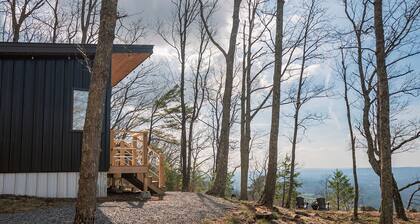 Sunset Chalet-Adventure Awaits!