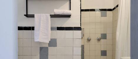 Bruser, håndklæder, Shampoo